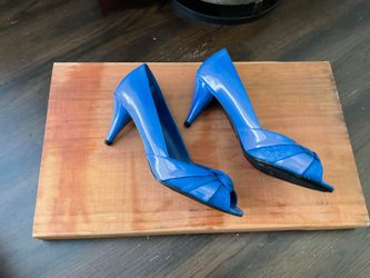 Blue Patent Heels ~ New in Box ~ Size 9.5