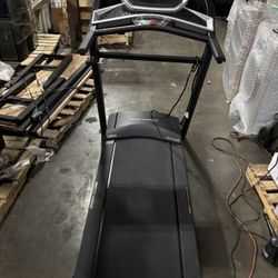 Proform Sport 5.5 Treadmill With Incline And Foldable Space Saver 2.6 CHP Motor 