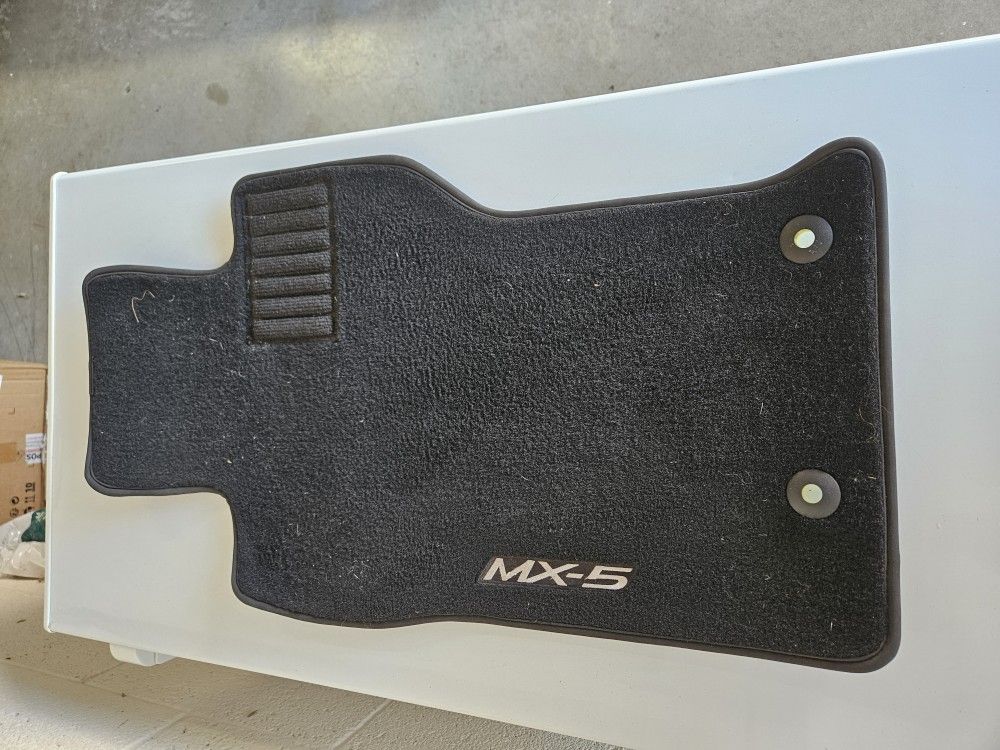 Mazda Miata Mx-5 Floor Mats.