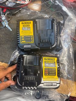 Dewalt charger 4AH (2 pack)