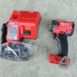 Milwaukee Impact 3/8 SET Battery 5.0 And Charger NEW Nuevo 