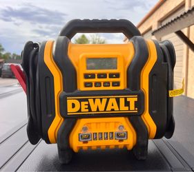 DeWalt Portable Jump Starter with Air Compressor