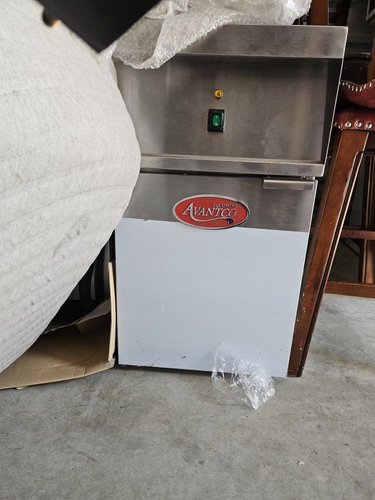 Avantco Double Basket Deep Fryer