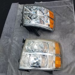 Genuine GM 07'- 13 Silverado Headlights