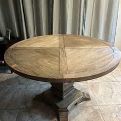 Round Dining Table 