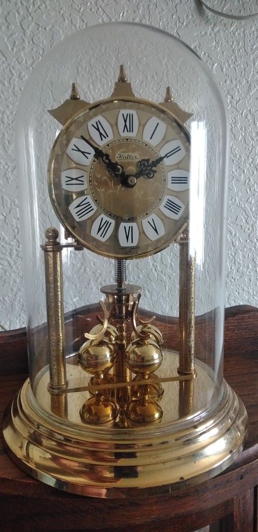 Dome Glass Clock
