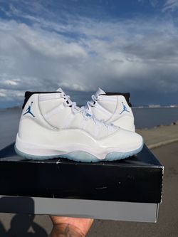 Air Jordan retro 11 legend blue size 10