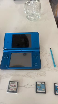 Nintendo ds and a bunch of cool old games