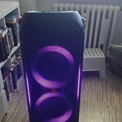 JBL PartyBox 710 Bluetooth Speaker