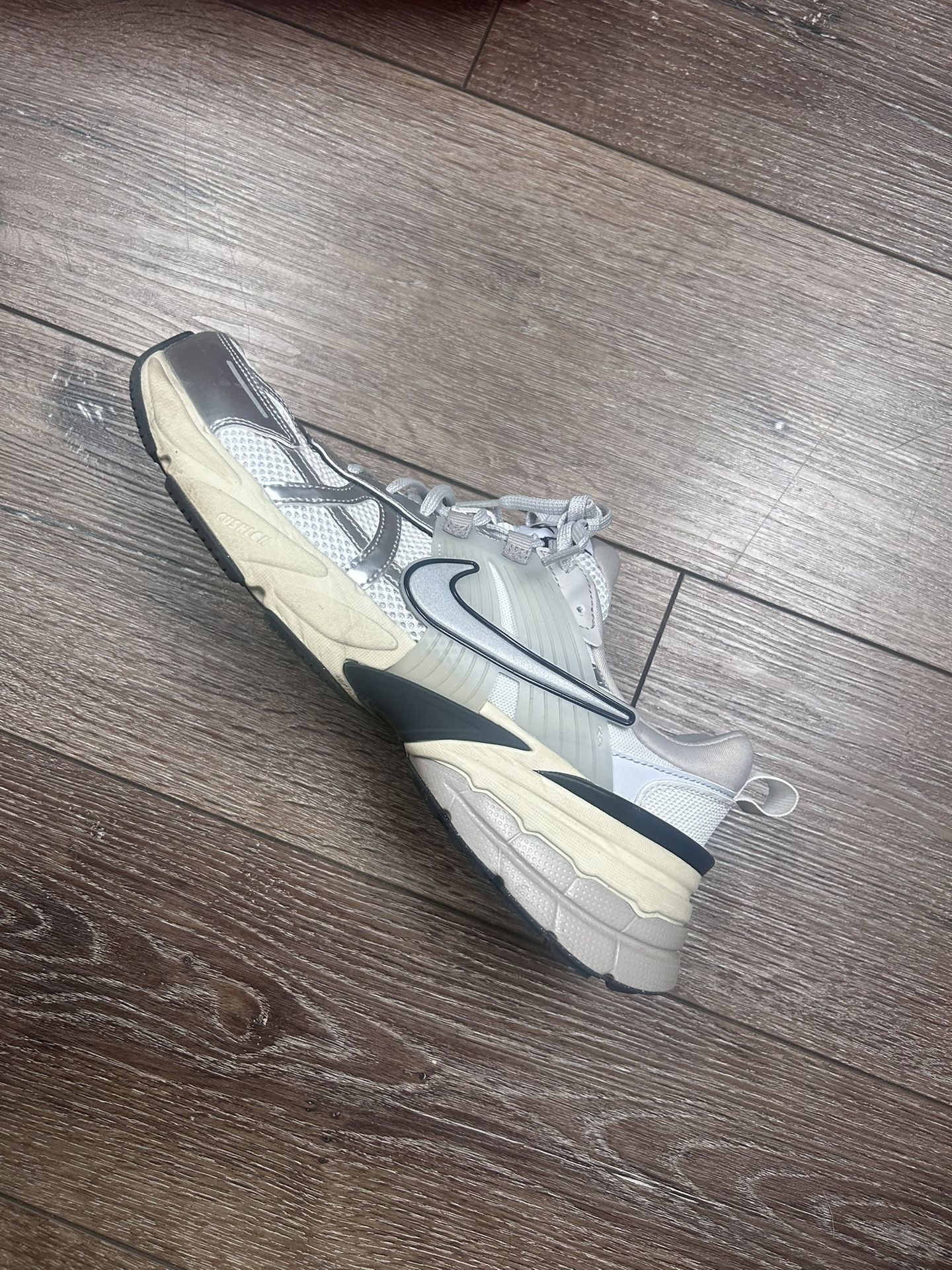 NIKE V2K SHOES