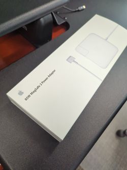Apple 85W MagSafe 2 Power Adapter