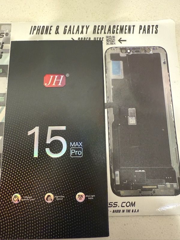 15 Pro Max LCD Screen