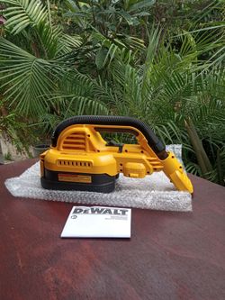 DeWalt.  20 v max.  Vacuum.