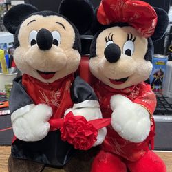Disney Shanghai Resort Exclusive Mickey & Minnie Chinese Wedding Plush Doll Gift