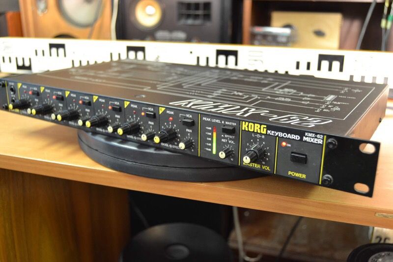 Vintage KORG KMX-62 6 Channel Rack Mixer