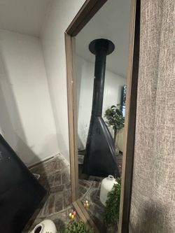 Free mirror
