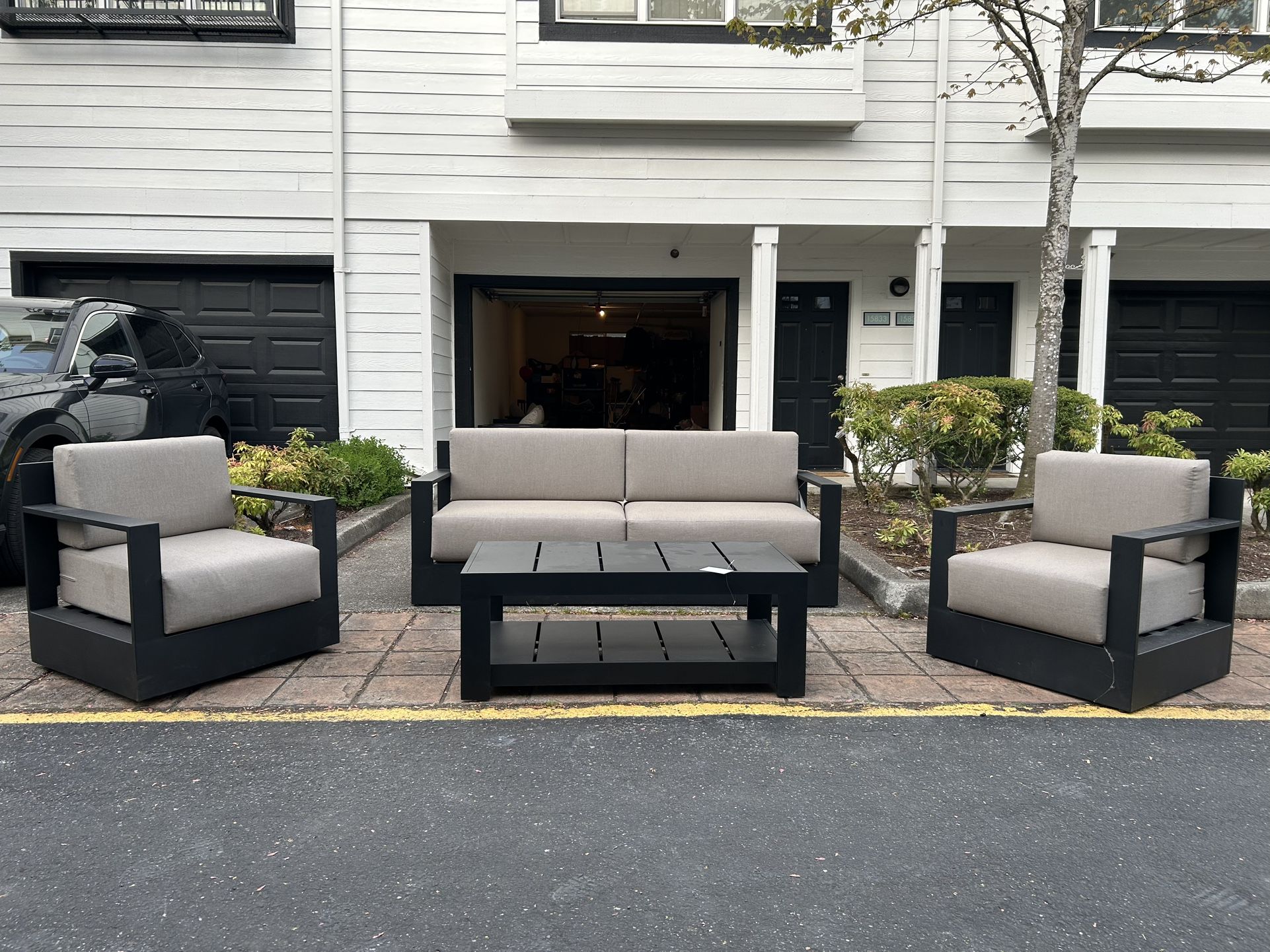 Woodard Patio Furniture Complete Set