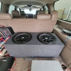 Subwoofer Kicker    12.  $160