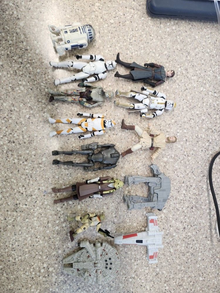 Star Wars Clone Wars / Saga Collection lot.All figures are 3.75” Hasbro Mid 2000s 2010