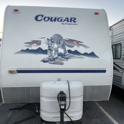 2005 Keystone Cougar Travel Trailer