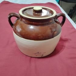 Blue Crown Bean Pot Ver y Good Condición 9" Enchs Wide 7" Enchs Tall