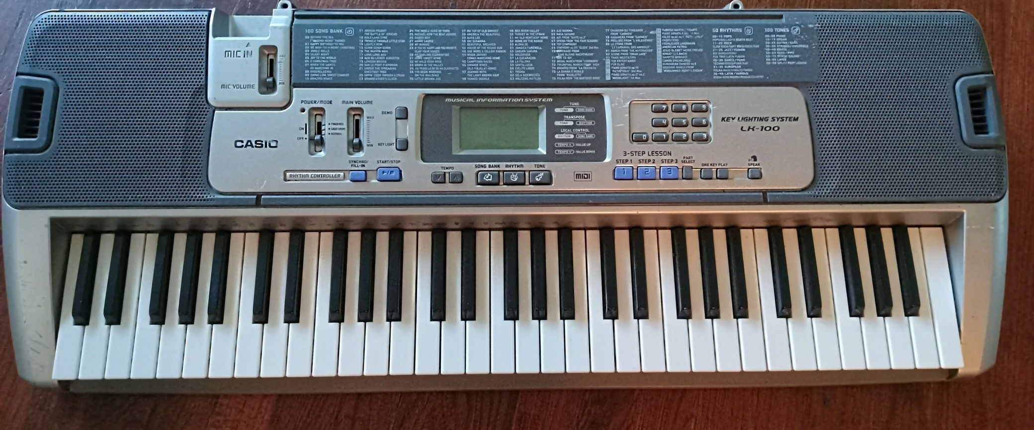 Casio LK100 Light Up Lighted Keys Keyboard Piano Synth MIDI with Power