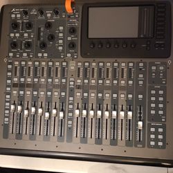 Beheinger X32 Compact