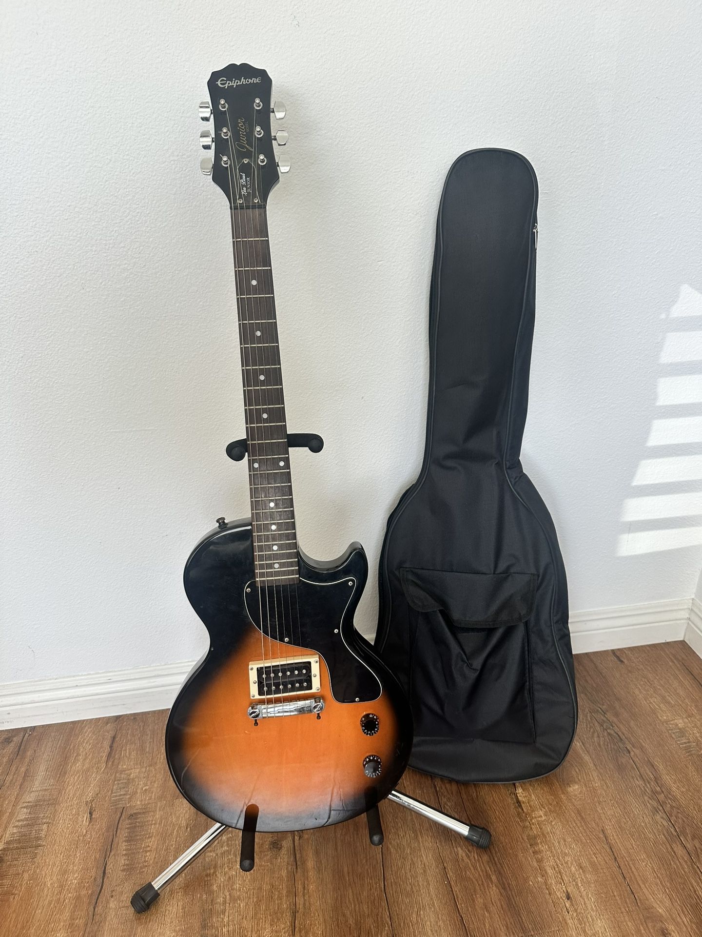 Epiphone Les Paul Junior Electric Guitar  w/ Case