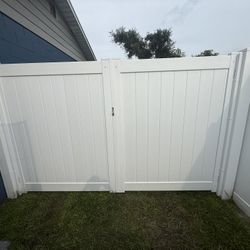 10.4 ft. W x 6 ft. H White Vinyl Privacy Double Fence Gate Kit (125”)  Includes everything, posts, aluminum insert, hardware 