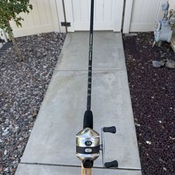 Zebco 33 SHE4 6’ Fishing Rod & Reel Combo. Vintage In Good Working Condition
