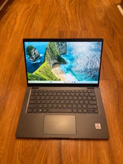 Dell Latitude 7410 core i5 10th gen 16GB Ram 256GB SSD Windows 11 15” UHD Graphics  Laptop with charger in Excellent Working condition!!!!!  Specifica