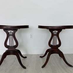 2 Side Tables 