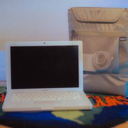Apple Mac Book 2007 (A1181)