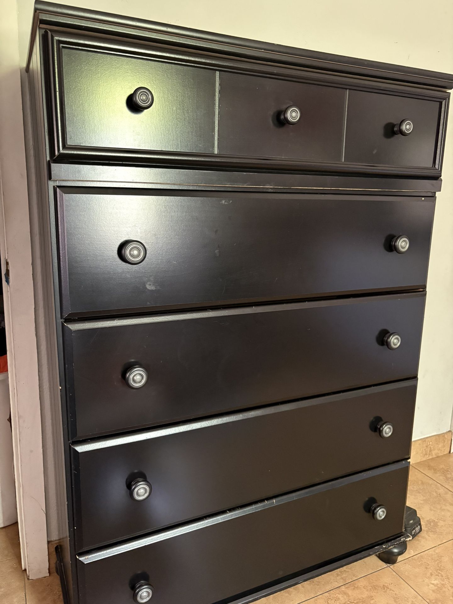 Dresser