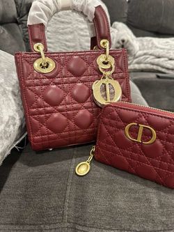 Set de Bolso Elegante Acolchado y Carterita en Color Vino / Tinto