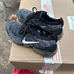Nike Air VaporMax Flyknit Sneakers