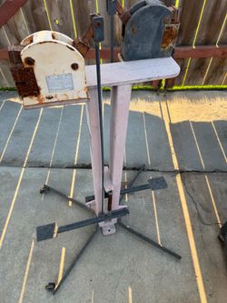 Metal Shrinker/Stretcher with stand