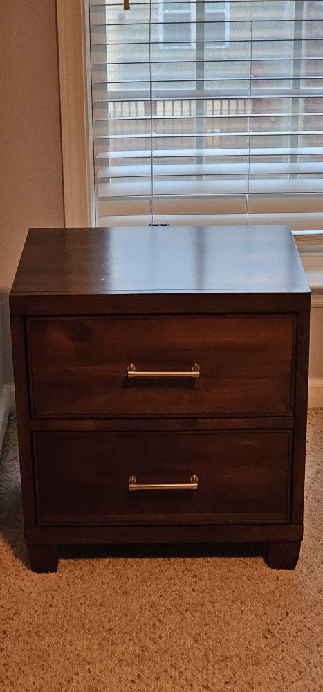 Lii Hen Brown Wood Nightstand with USB Charge Ports