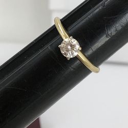 16k Yellow Gold Diamond Ring Size 7.5