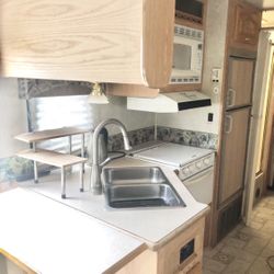 2004  RV Class C Sun Seeker 31F, Low Mileage71k. Make An Offer