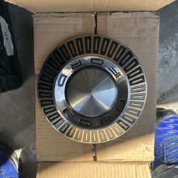 Ford Hubcaps 