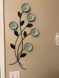 Metal Flower Wall Art - set of 2