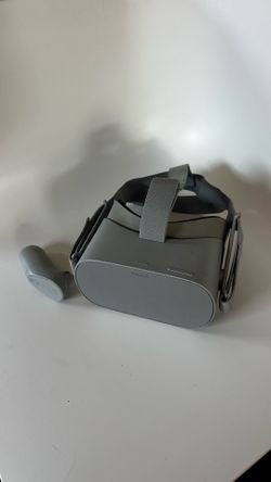 Oculus Go 32GB VR Headset (controller as-is)