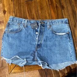 Vintage Levi’s Women Shorts 