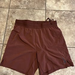 Men’s small Nike shorts