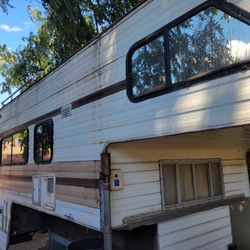 LANCE Cab Over Camper