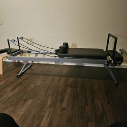 Pilates Reformer