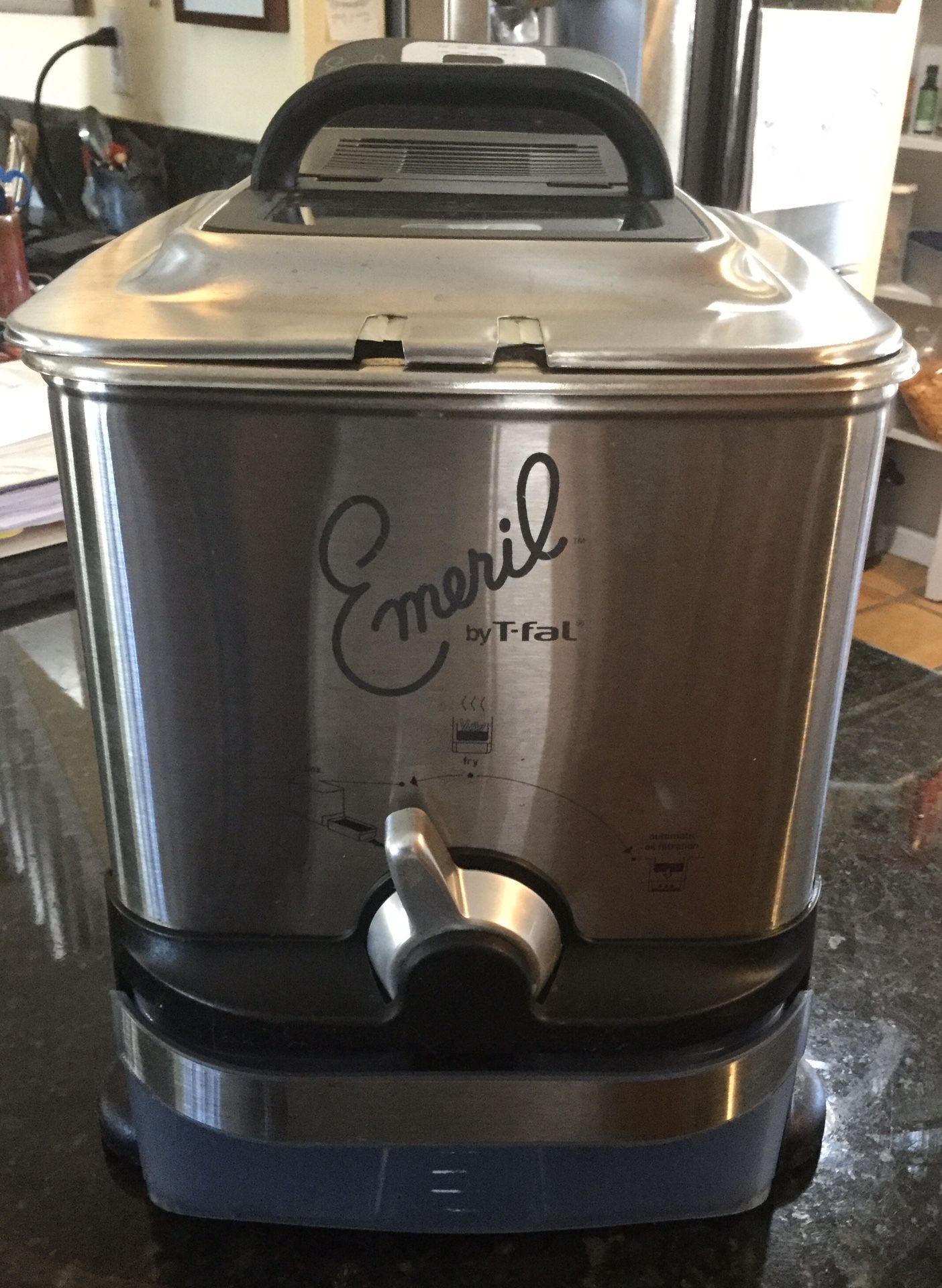 Emerilware Deep Fryer By TFal for Sale in Miramar, FL OfferUp