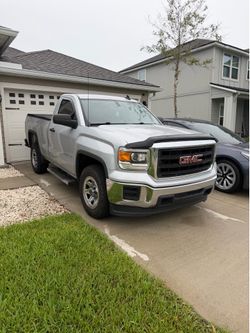 GMC Sierra 1500 V8 - LOW MILES, meticulously taken care of