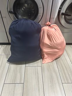 Bolsas de lavandería para guardar cosas o llevar su ropa a lavar $5 cada una